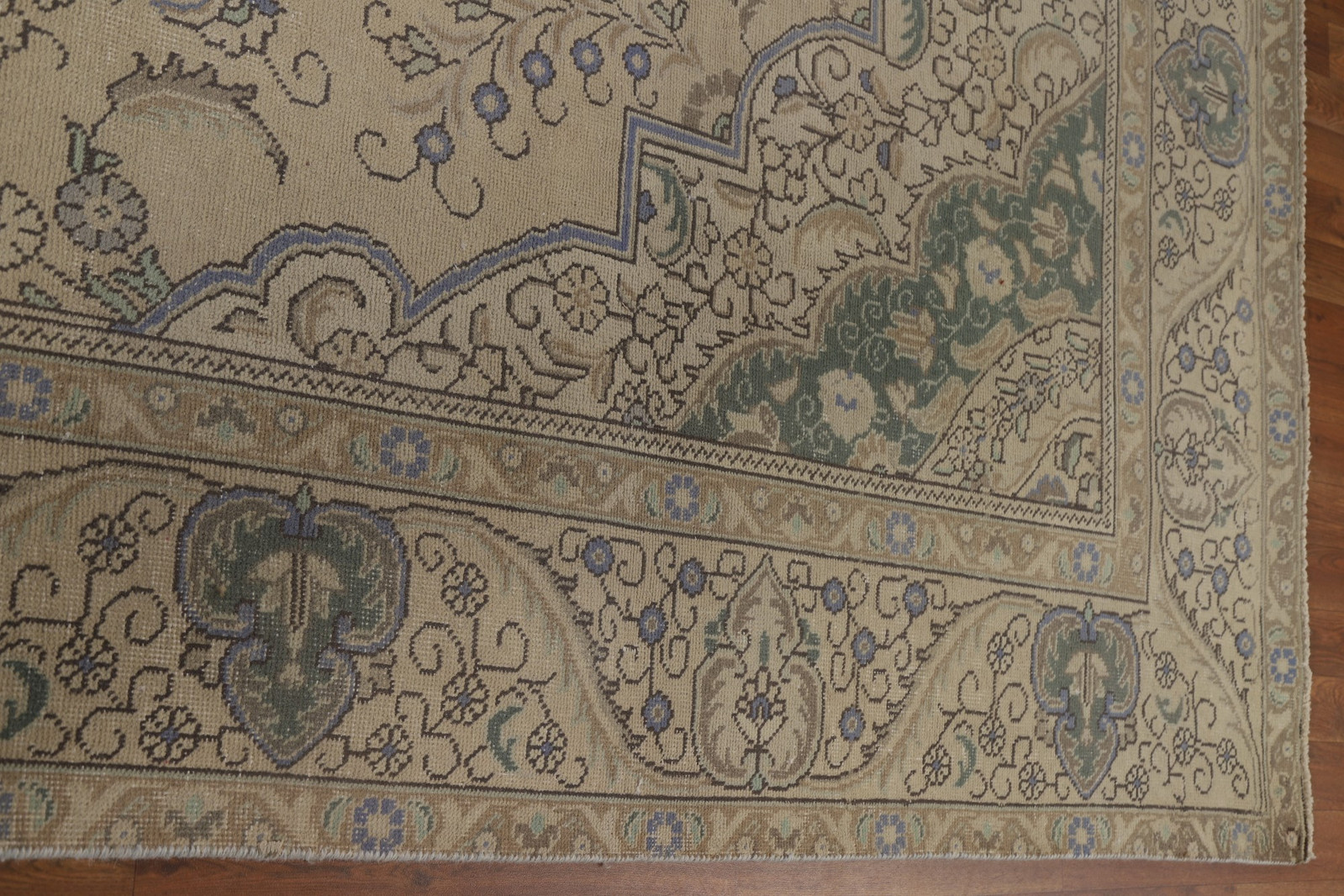 Traditional Style Wool Distressed Area Rug 9×12 ft Hand-knotted for Living Room
