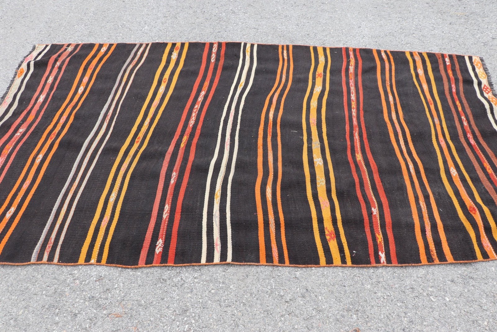 Kilim Vintage Rug, 4,5×8,1 ft Turkish Rug, Black Striped Wool Rug