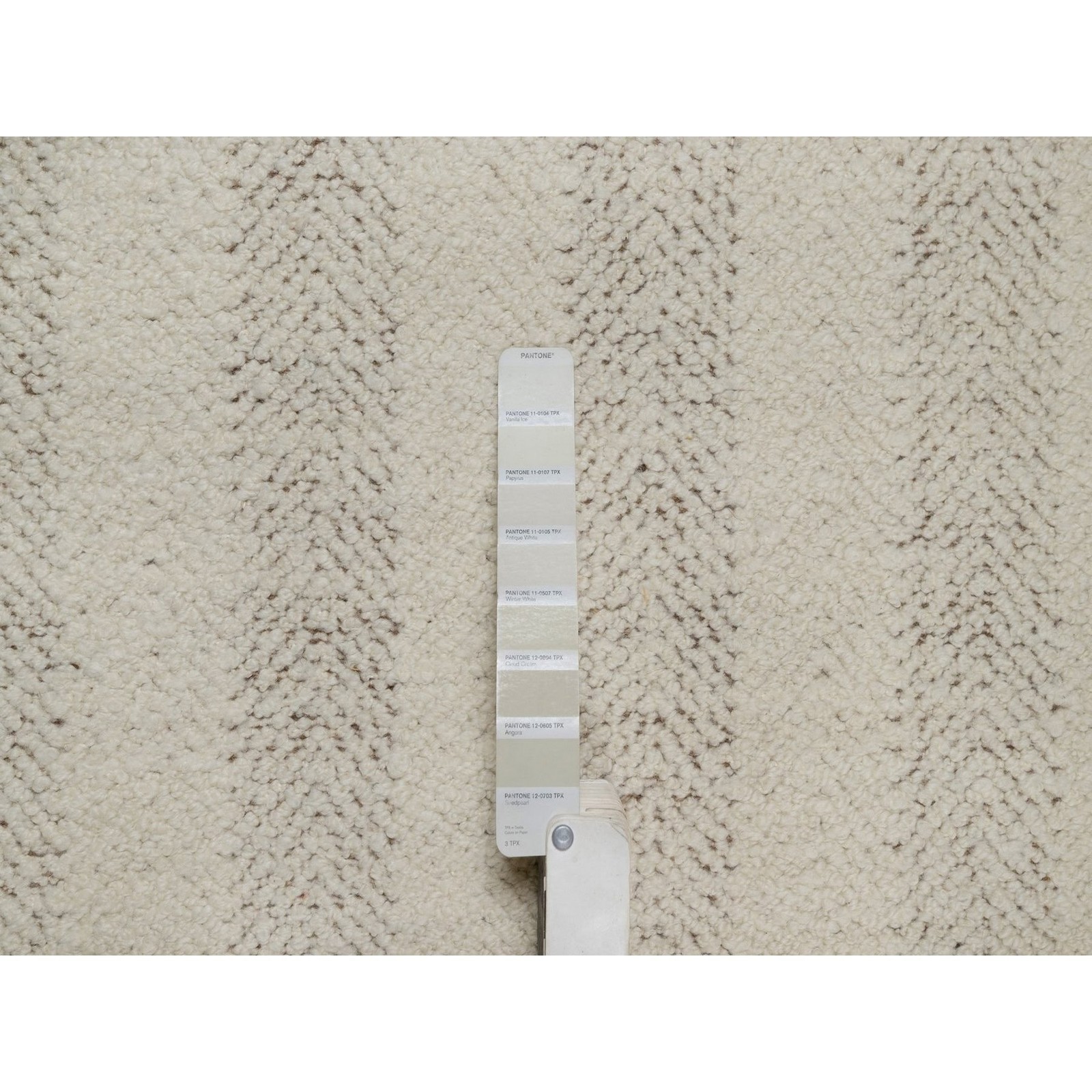 7’9″x7’9″ Ivory Modern Piled Flat Weave Pure Wool Hand Knotted Round Rug 92298