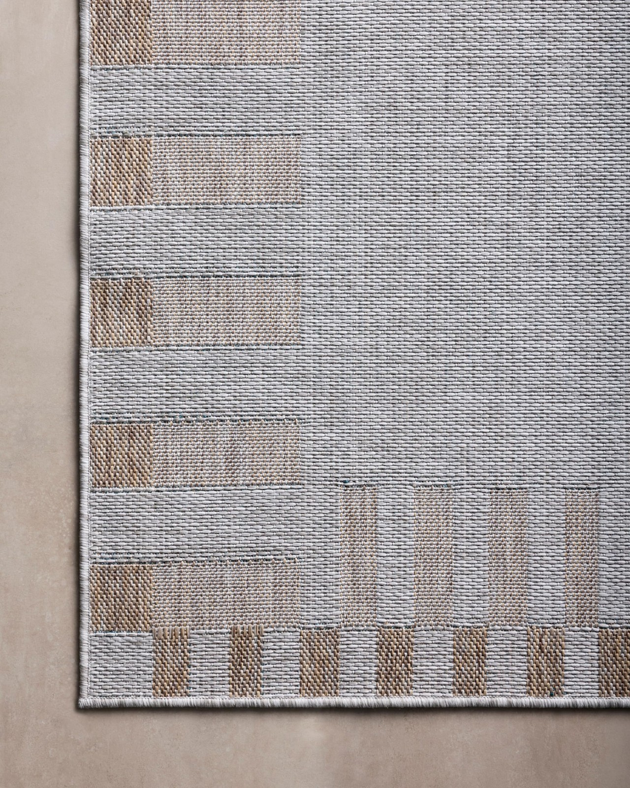Loloi Amber Lewis Topanga Collection Top-08 Silver/Natural 5-3 X 7-6