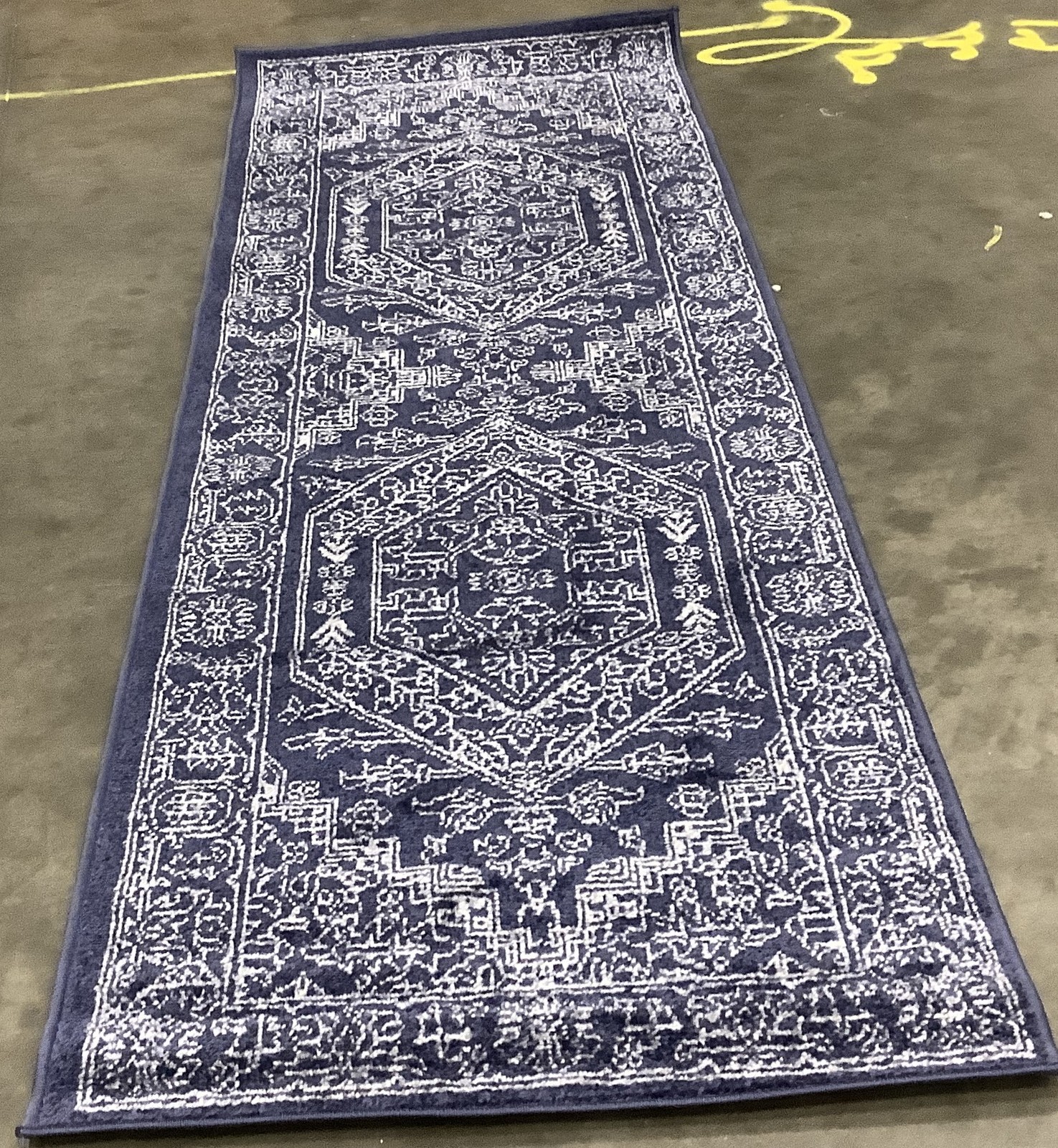 NAVY / IVORY 2′-6″ x 8′-0″ Flaw in Rug, Reduced Price 1172683211 ADR108N-28