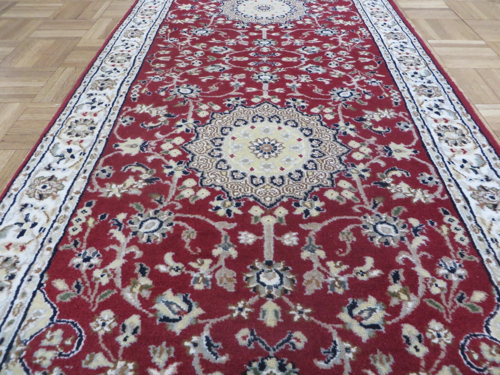 2’8 x 6’8 Runner Hand Knotted Red Nain With Silk Oriental Rug G14766
