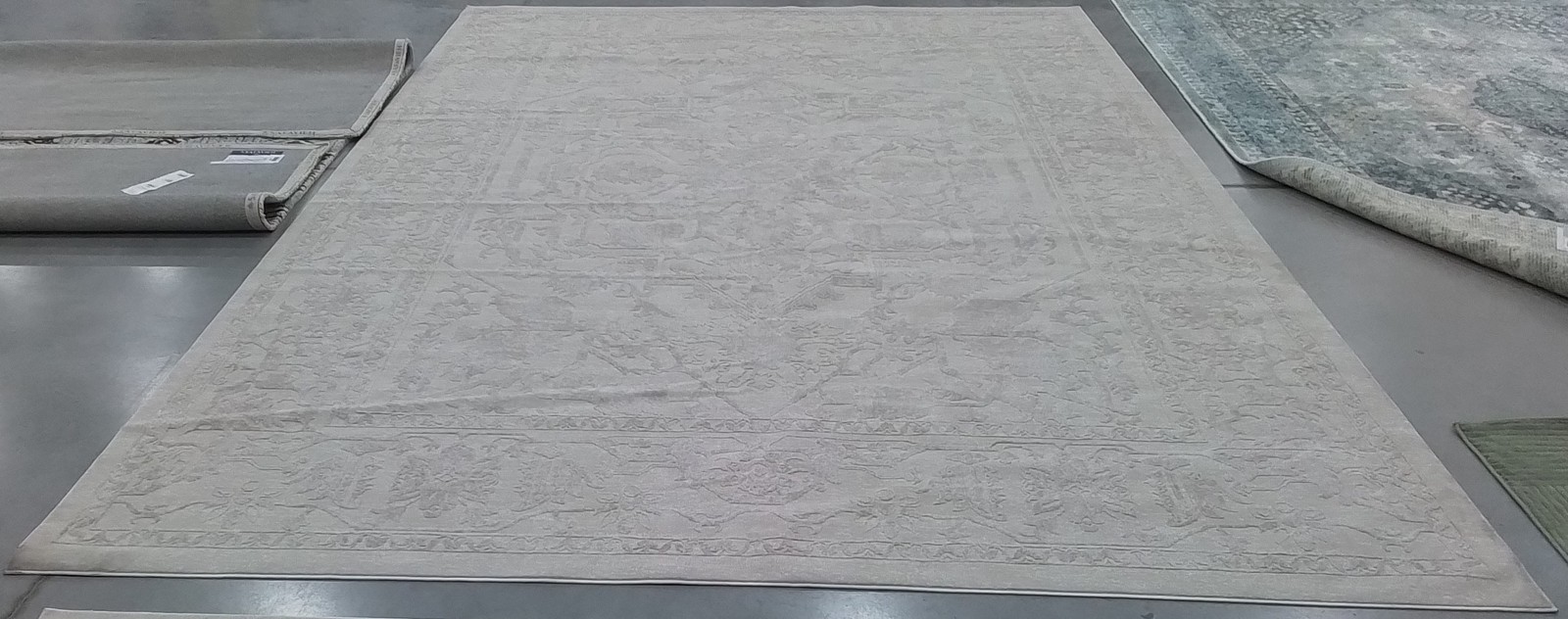 CREME / IVORY 10′-0″ x 14′-0″ Back Stain Rug Reduced Price 1172801465 RFT665D-10