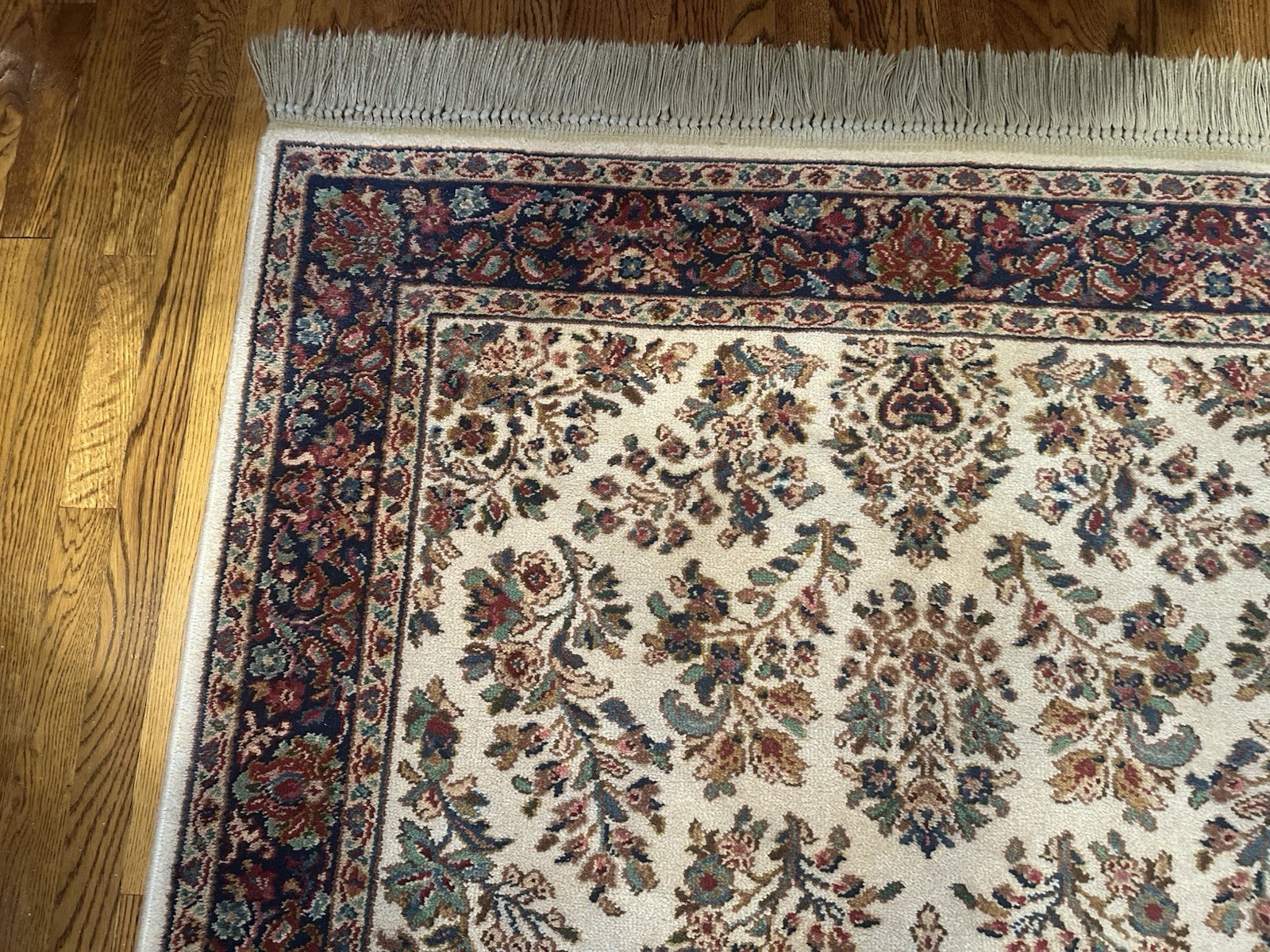 Beautiful Karastan Rug Style Ivory Sarouk Size 4’3”x 6’