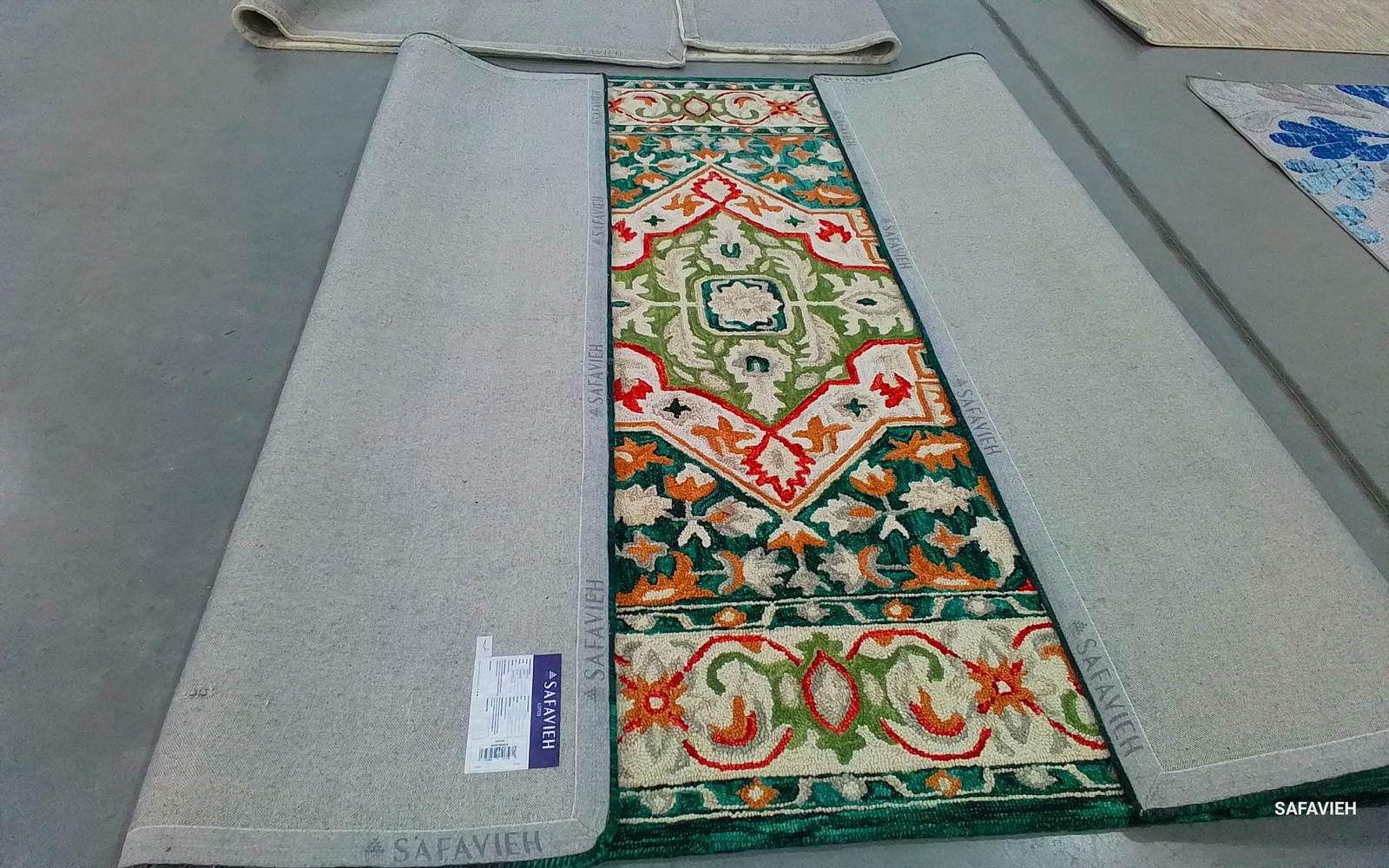GREEN / RED 8′-0″ x 10′-0″ Hole in Rug, Reduced Price 1172803334 APN705Q-8