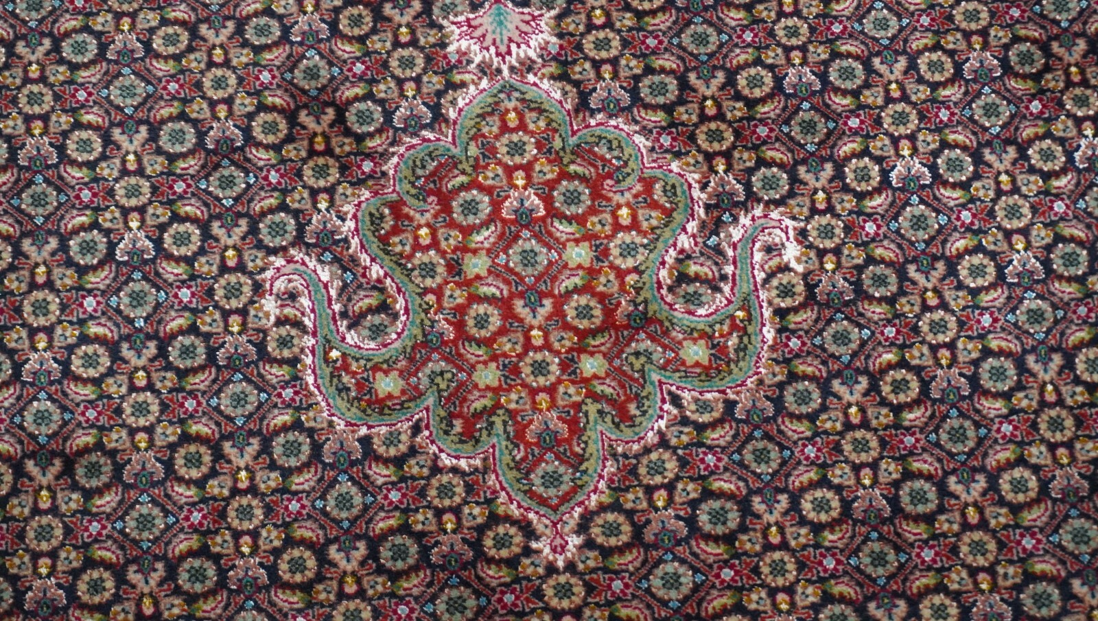 Superb Silk & Wool Tabrizz Hand Knotted Oriental Rug 9’8″ x 13’3″