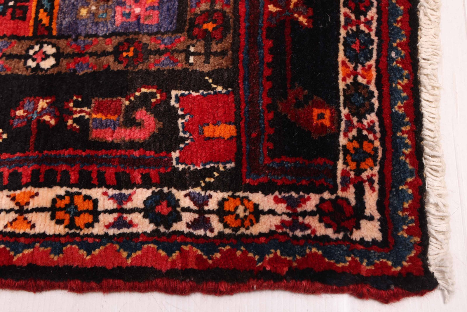 Vintage Hand-Knotted Area Rug 4’5″ x 6’3″ Traditional Oriental Wool Carpet