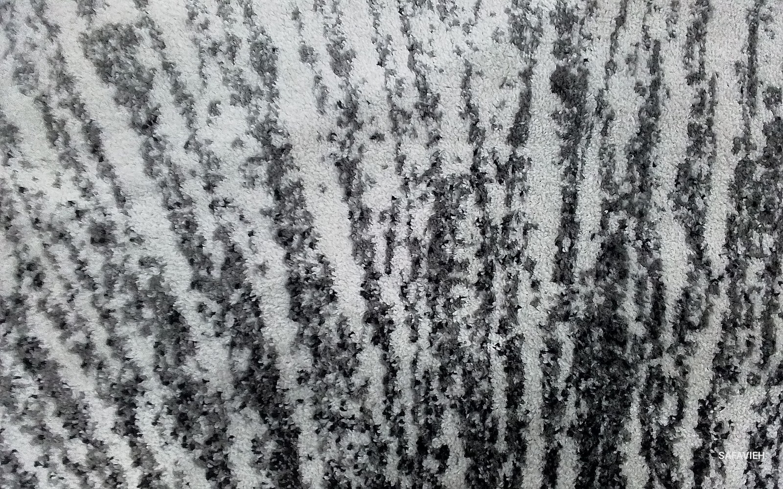 BLACK / IVORY 6′-7″ x 6′-7″ Flaw in Rug, Reduced Price 1172804244 EVK228K-7R