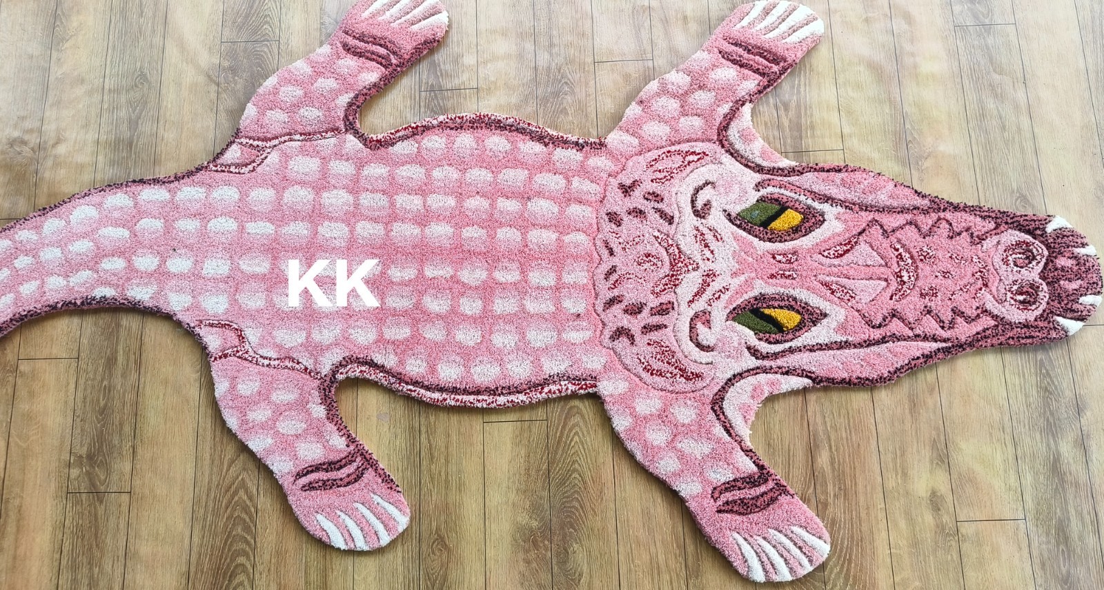 Crocodile Rugs Handmade 100% Woolen Hand Tufted For Home Decoration