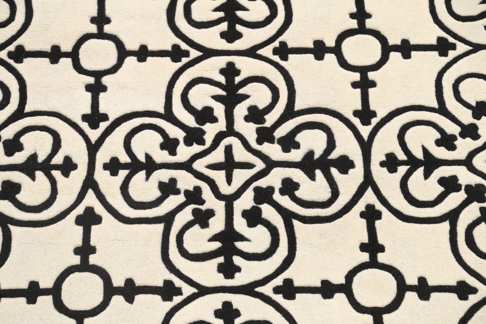 Geometric Black and White Indian Hand-tufted Area Rug Wool 5×8 ft
