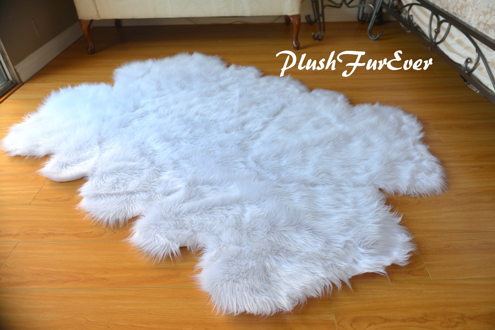 Winter Rug Quad Snow White Sheepskin Pelt 3′ x 5′ 003