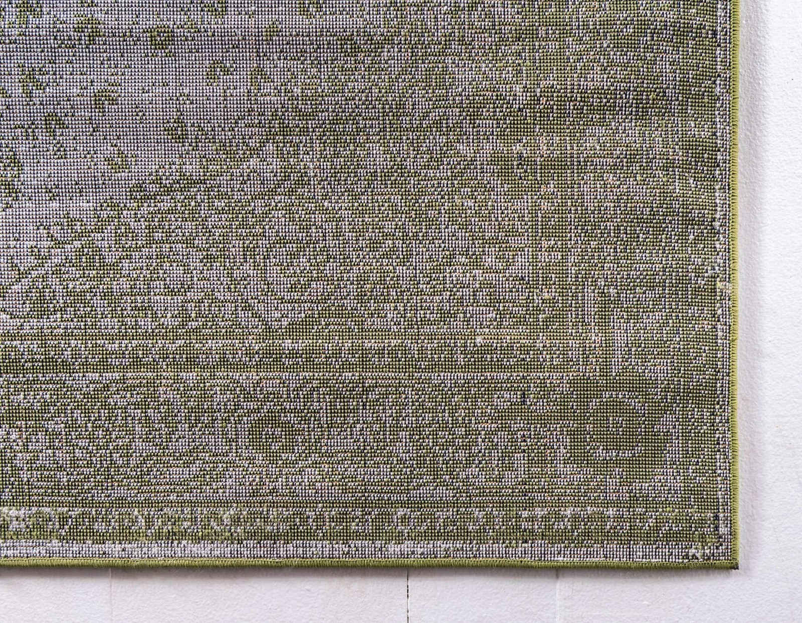 Unique Loom Bromley Collection Area Rug – 4 1 X 6 1 Rectangle Green/ Ivory