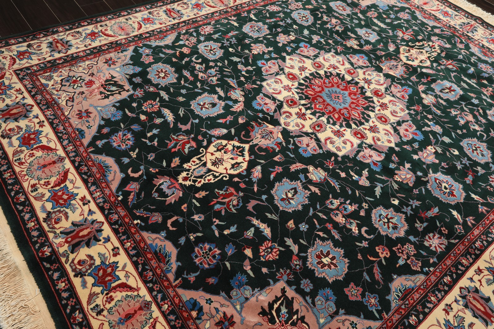 8’1”x10’3” Hand Knotted New Zealand Wool Dark Green Traditional Medallion Rug