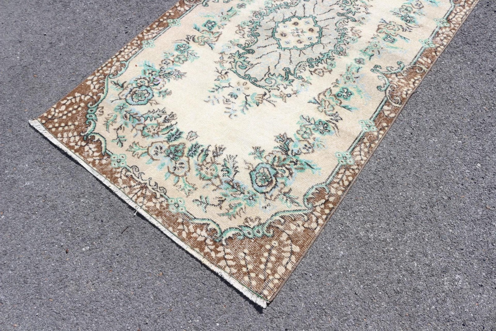 3,9×6,7 ft Vintage Rug, Turkish Area Rug, Brown Ombré Wool Rug