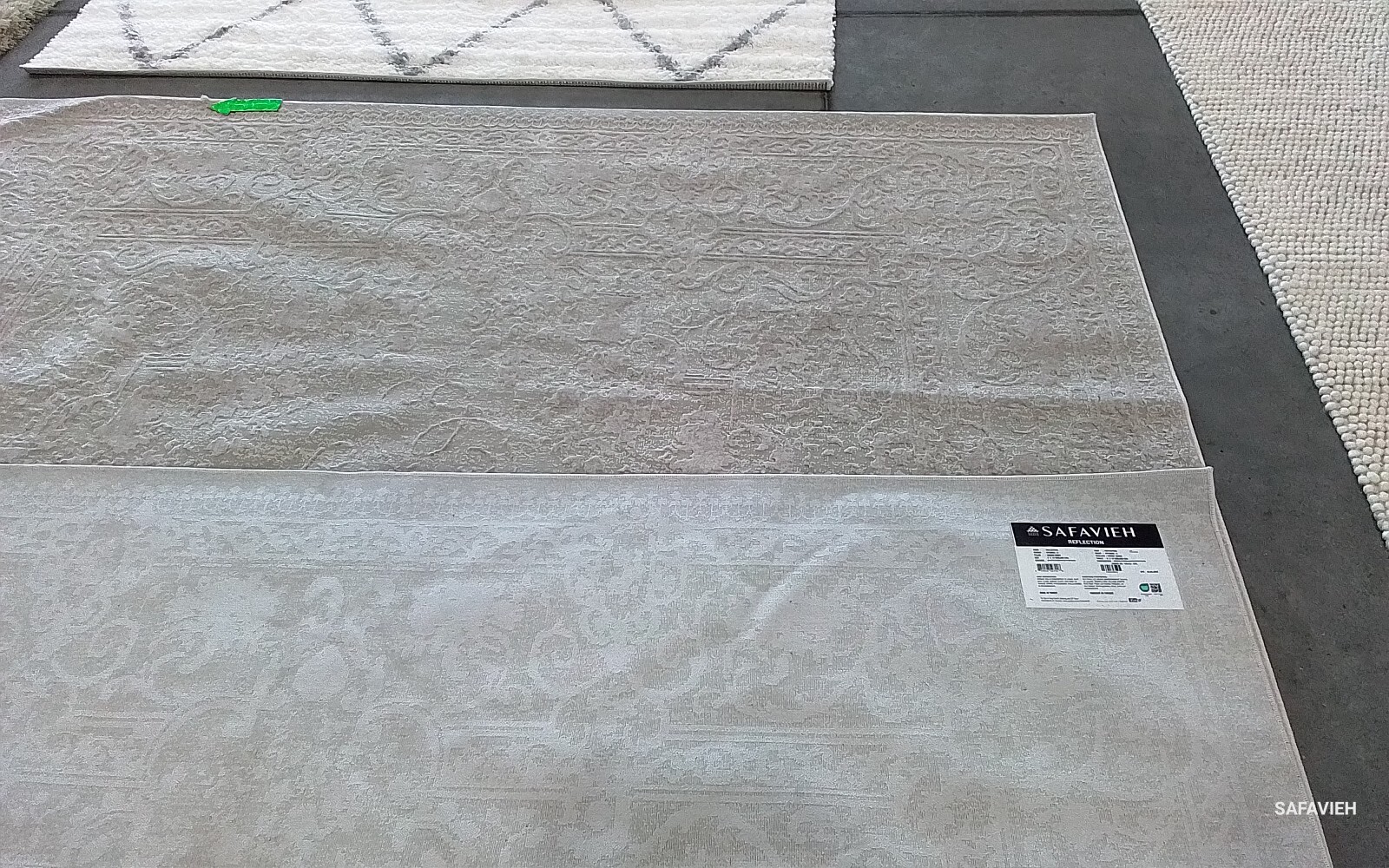 CREME / IVORY 9′-0″ x 12′-0″ Damaged Rug, Reduced Price 1172769514 RFT664D-9