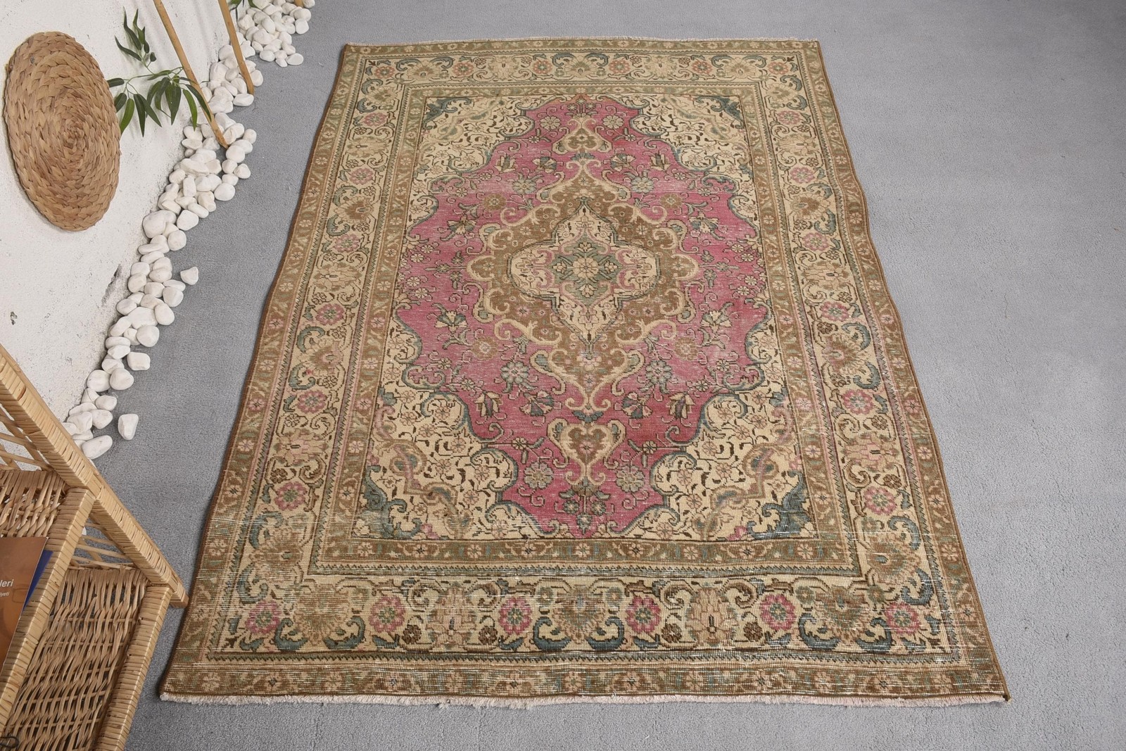 Vintage 4,3×6,2 ft Rug, Turkish Area Rug, Pink Patchwork Rug