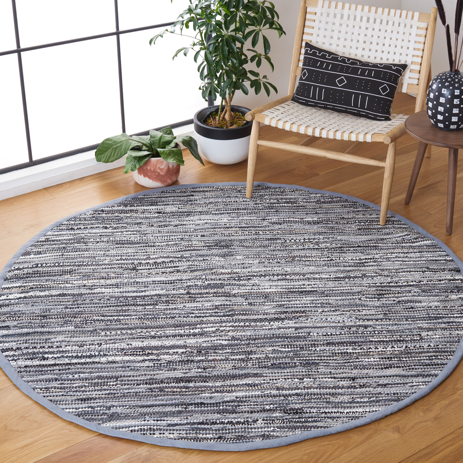Safavieh Rag Rug GREY 4′ X 4′ Round Rug – RAR128A-4R