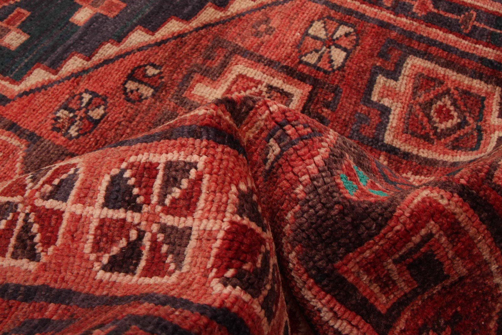 Vintage 5’3″ x 7’9″ Traditional Hand Knotted Vegetable Dye Wool Area Rug