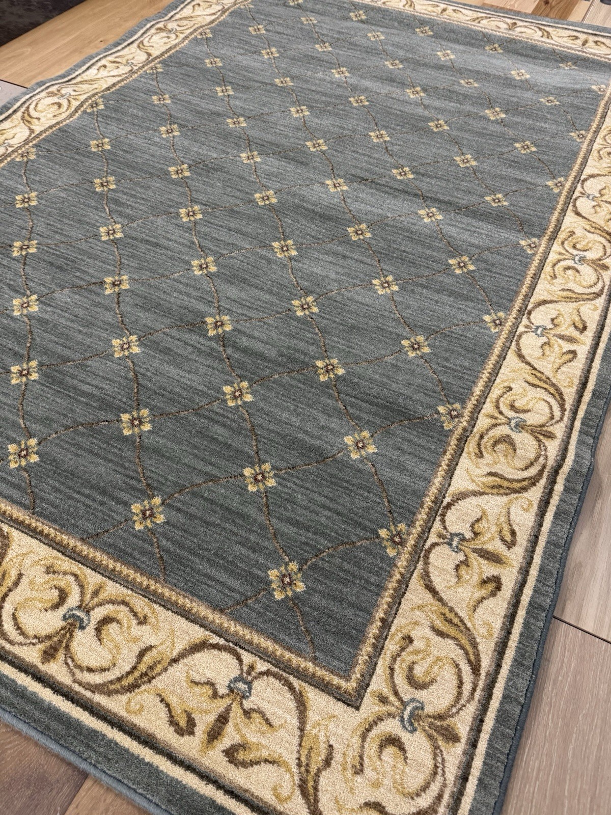 Karastan Sierra Mar Marie Louise/Robin’s Egg 5’6×8’3 100% Wool area rug