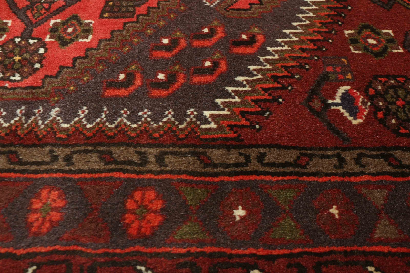 Vintage Oriental Hand-Knotted Carpet 3’3″ x 5’1″ Traditional Wool Area Rug