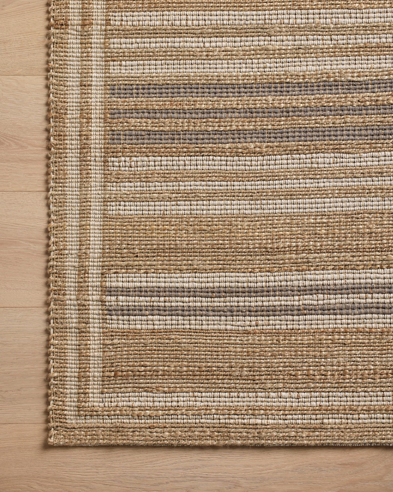 Loloi Chris Loves Julia Judy Collection Jud-03 Natural/Dove 2-3 X 3-9 Accent Rug