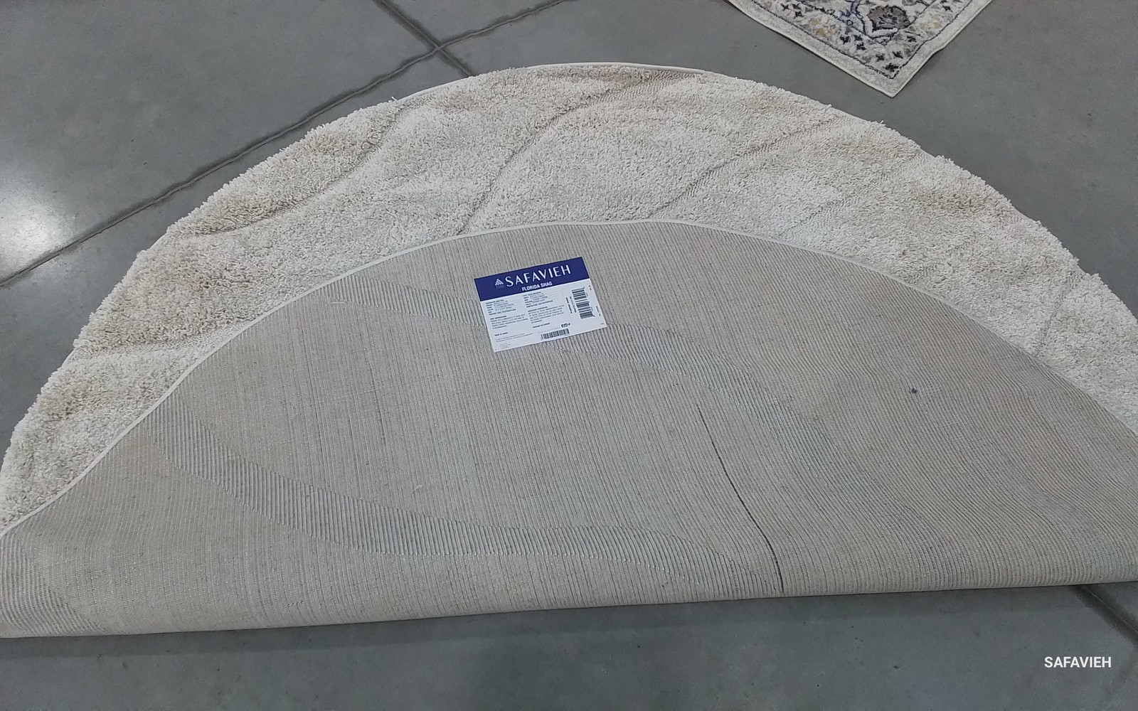 CREME / CREME 6′-7″ x 6′-7″ Flaw in Rug, Reduced Price 1172804316 SG472-1111-7R