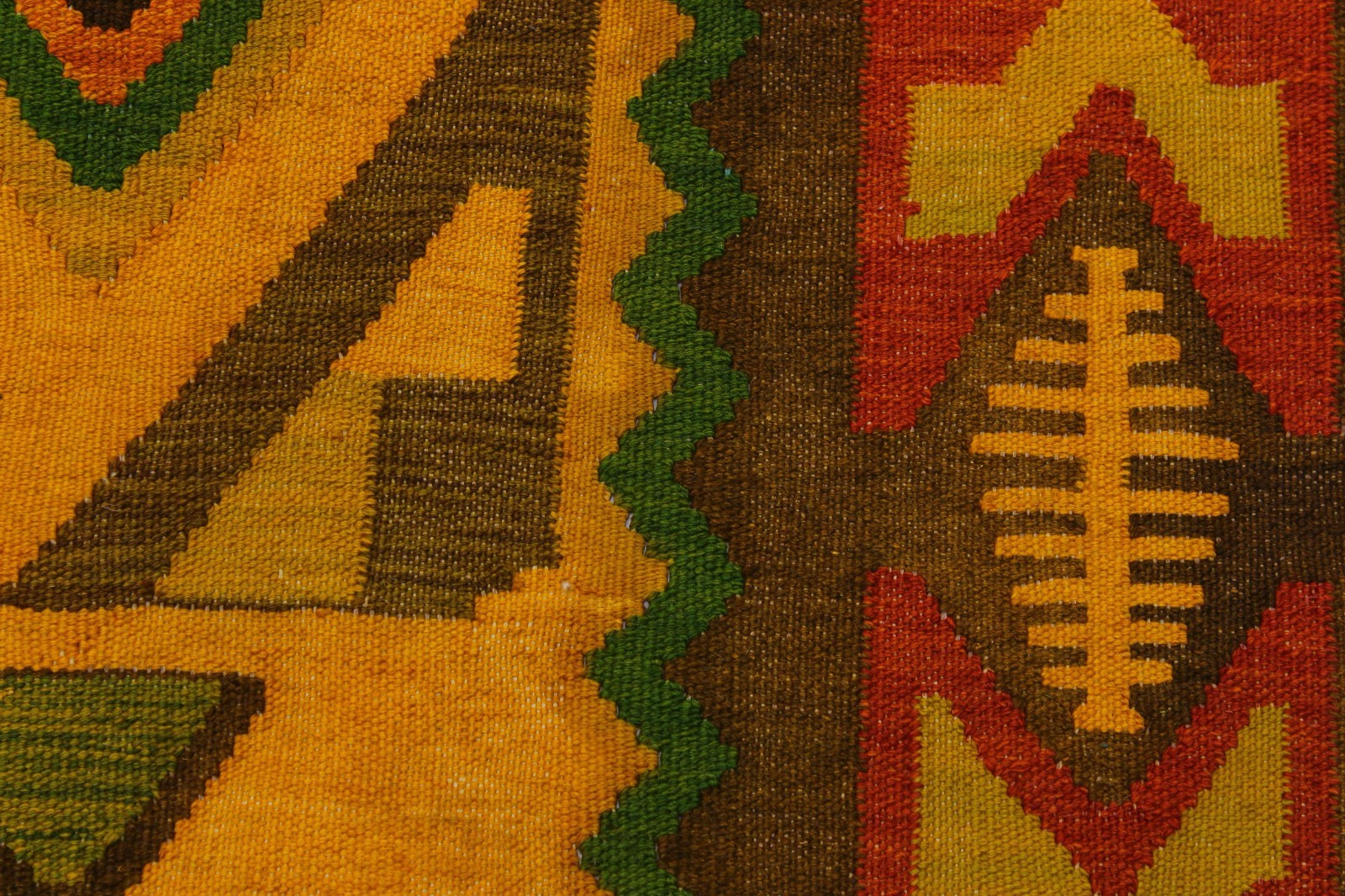Southwestern Kilim Gold Rust Wool Rug – 8’1″ x 11’3″