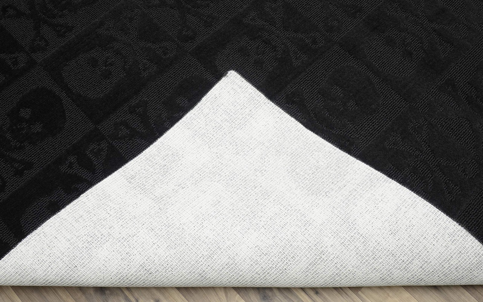 Garland Rug Skulls 7 Ft. 6 In. X 9 Ft. 6 In. Large Area Rug Black Cl14