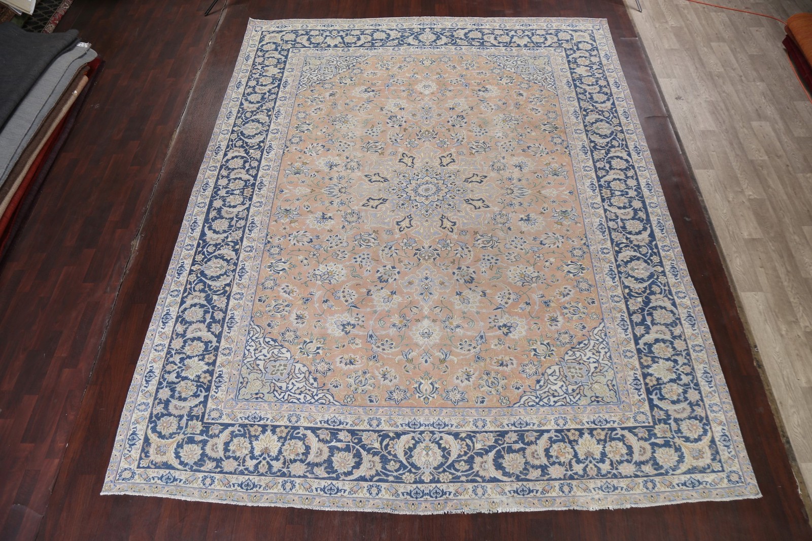 Muted Distressed Traditional Style Living Room Rug 10×13 ft Hand-knotted Wool