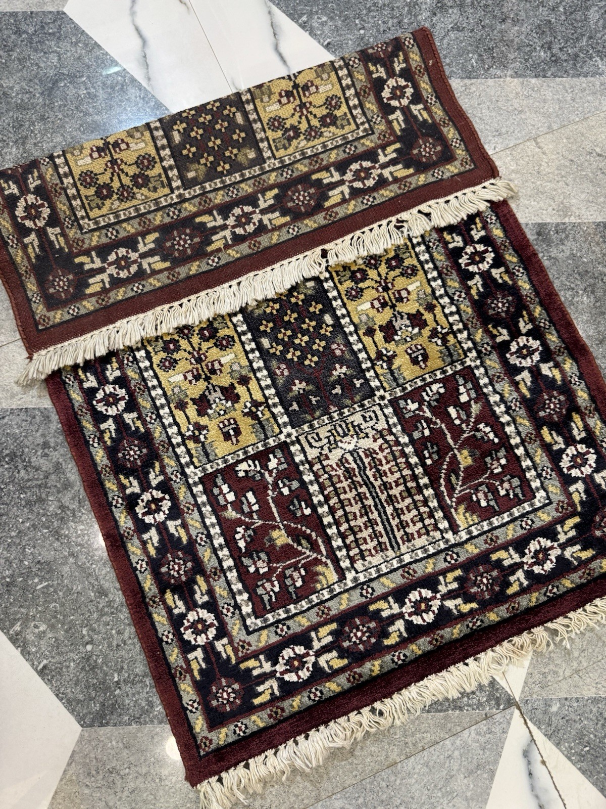 Hand knotted wine red wool art silk rug: 2x3ft Mughal garden tree design