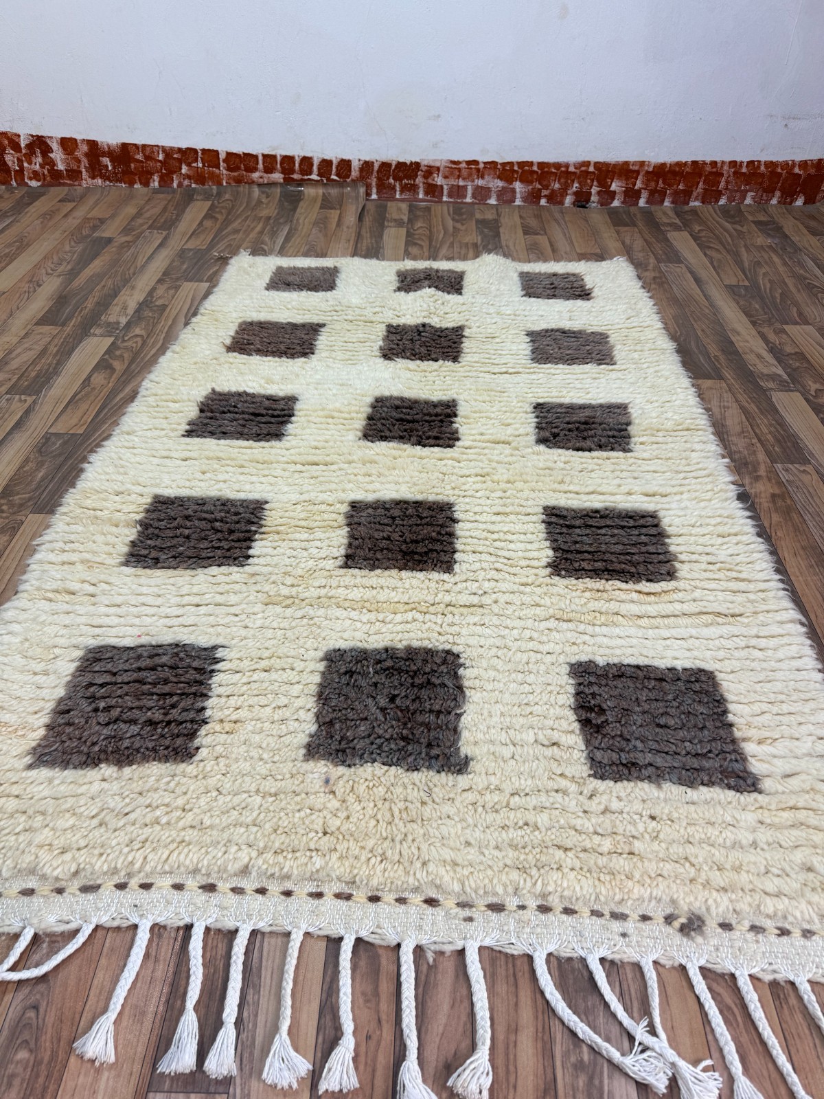 Handwoven Moroccan Berber Rug 4.1×6.8 ft – Authentic Wool | Boho Chic