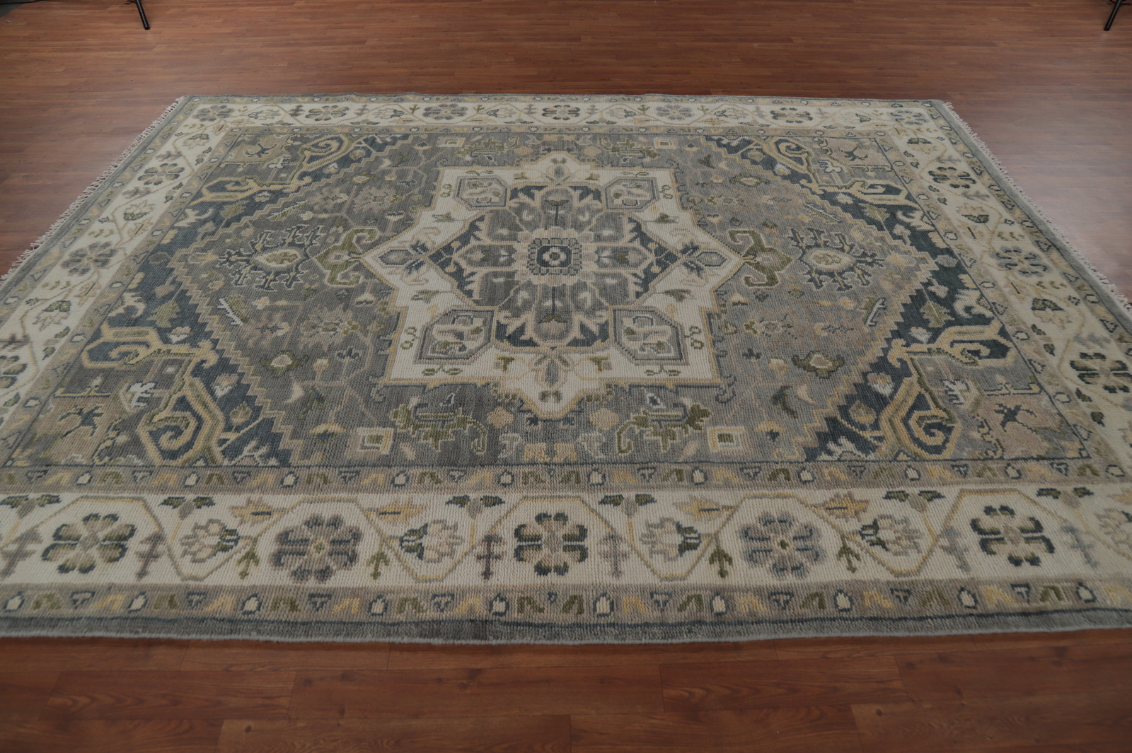 Elegant Handwoven Oushak Indian Rug Living Room Carpet 8×10 ft
