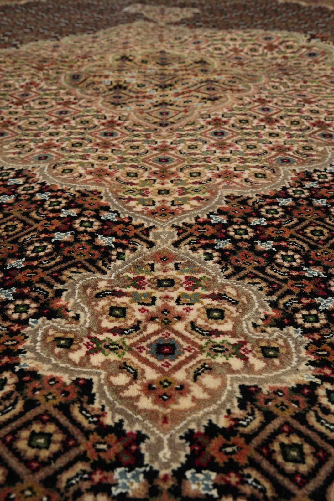 6.6 x 9.6 Tabriiz Mahii Wool Silk Hand-Knotted Rug #F-3067