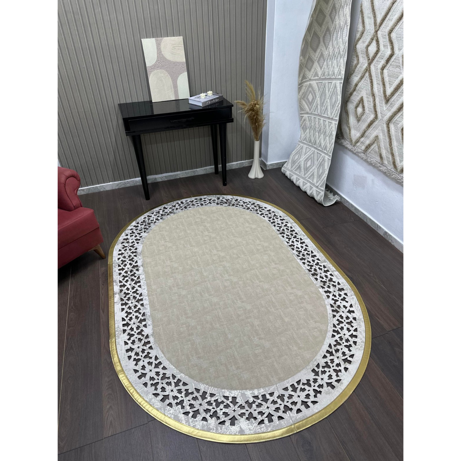 Oval Ecru Rug with Glittered Gold Leather Border – Laser Cut Luxury Carpet