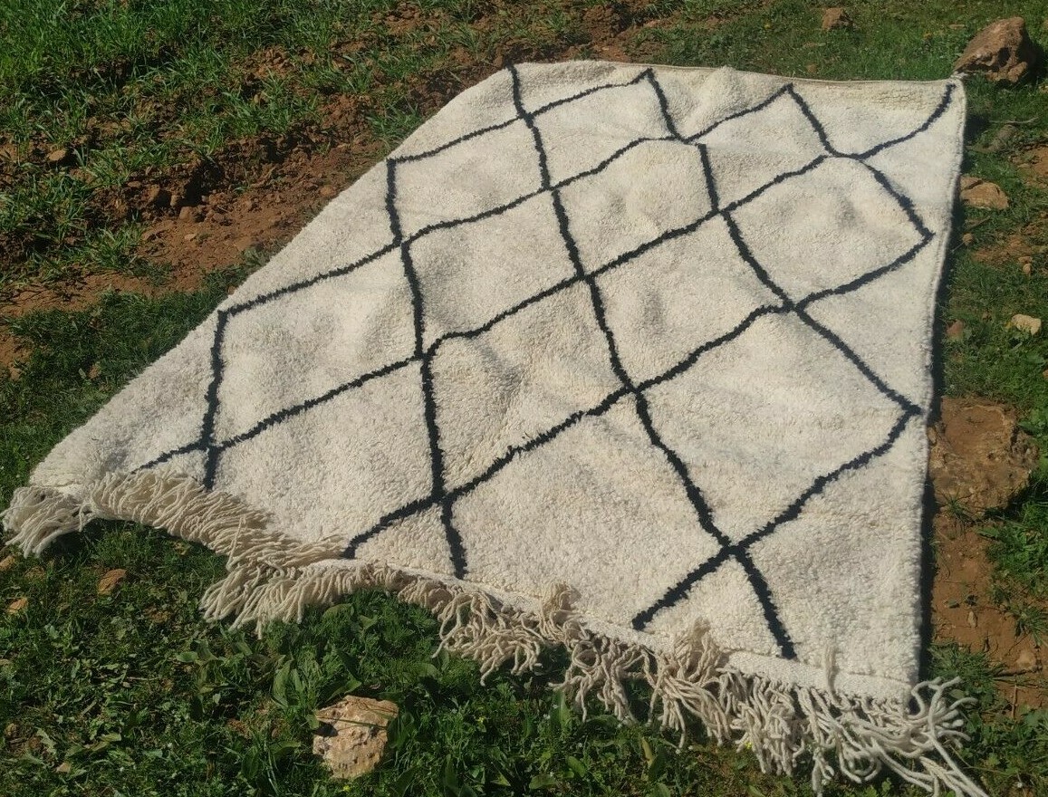 Authentic Beni Ourain Rug 6’8″ x 5’5″ White Moroccan Handmade Wool Carpet