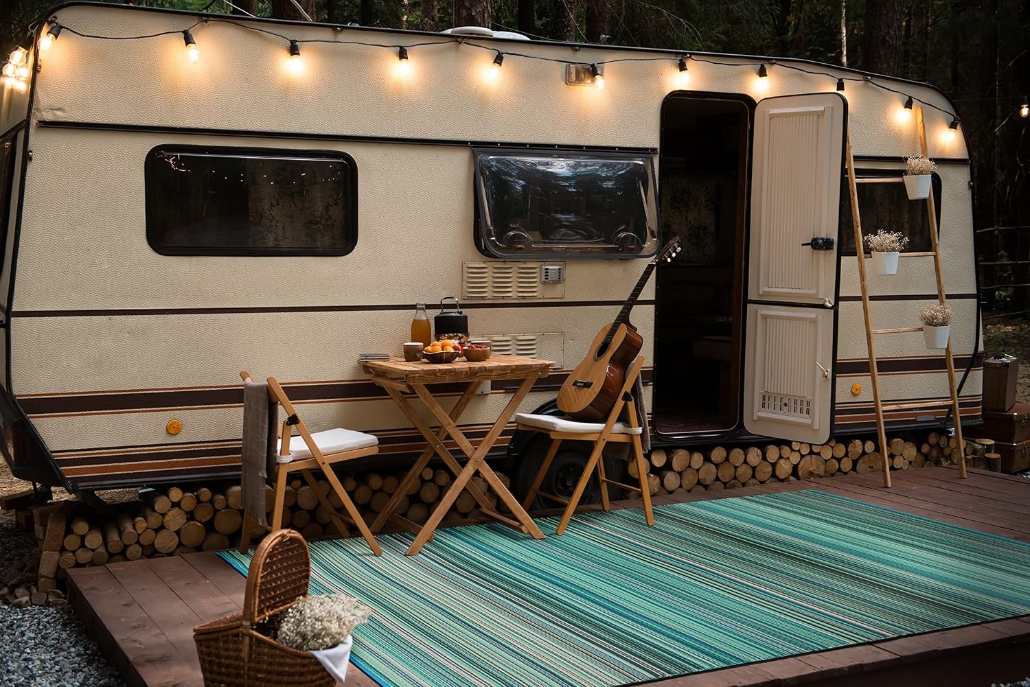 Contemporary Stripe Reversible Crease-Free Waterproof Premium Recycled Plastic