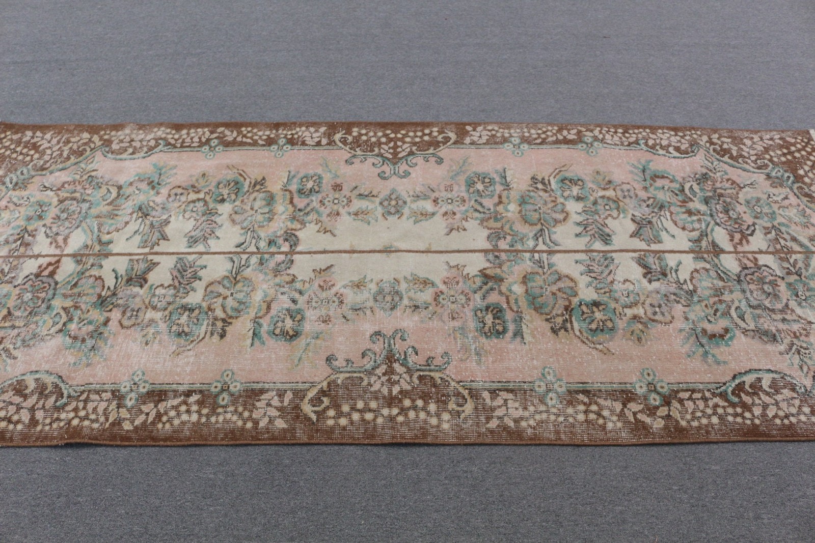 Vintage Rug 3,9×9 ft (119×273 cm), Brown Oriental Turkish Rug