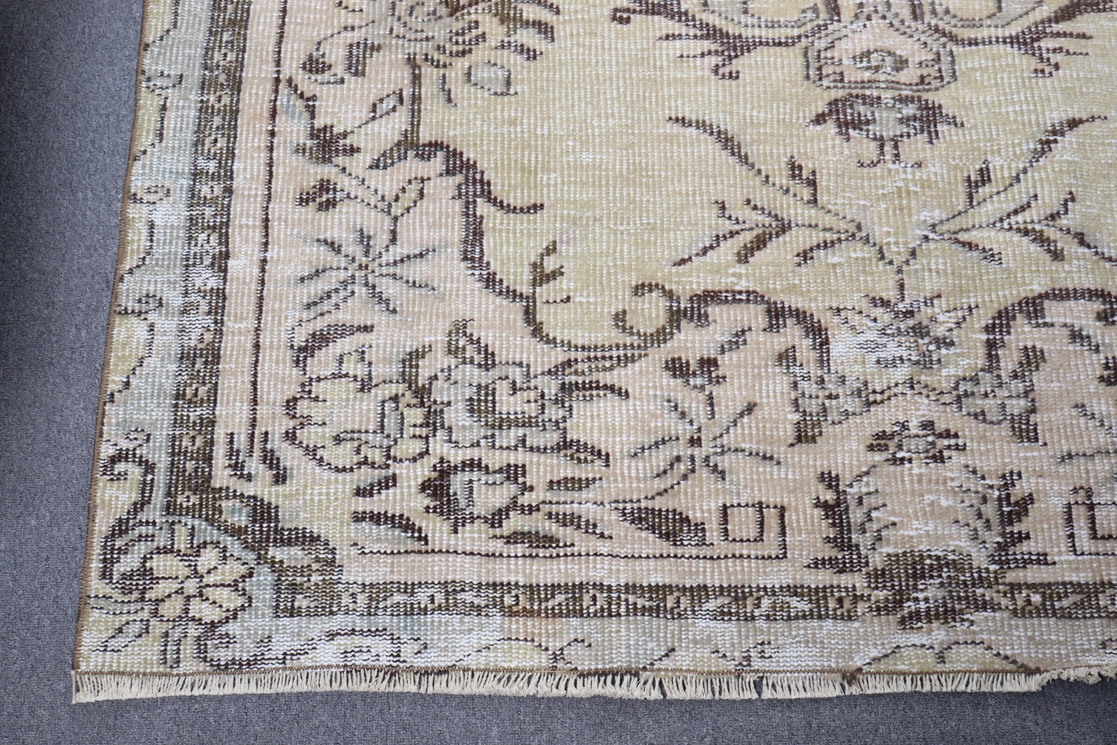 5,2×7,7 ft Large Turkish Rug, Vintage Rug, Brown White Check Wool Rug